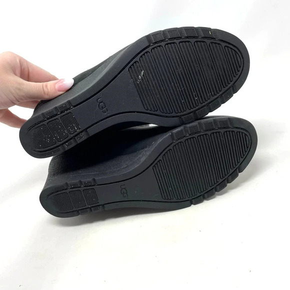 UGG Indra Wedge Booties Black Leather Size US 9 - Picture 6 of 7